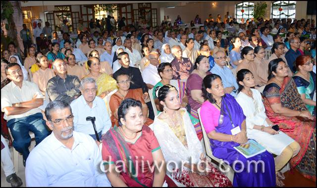 Mangalore: Vice-President Hamid Ansari lauds Catholic community at CASK centenary event